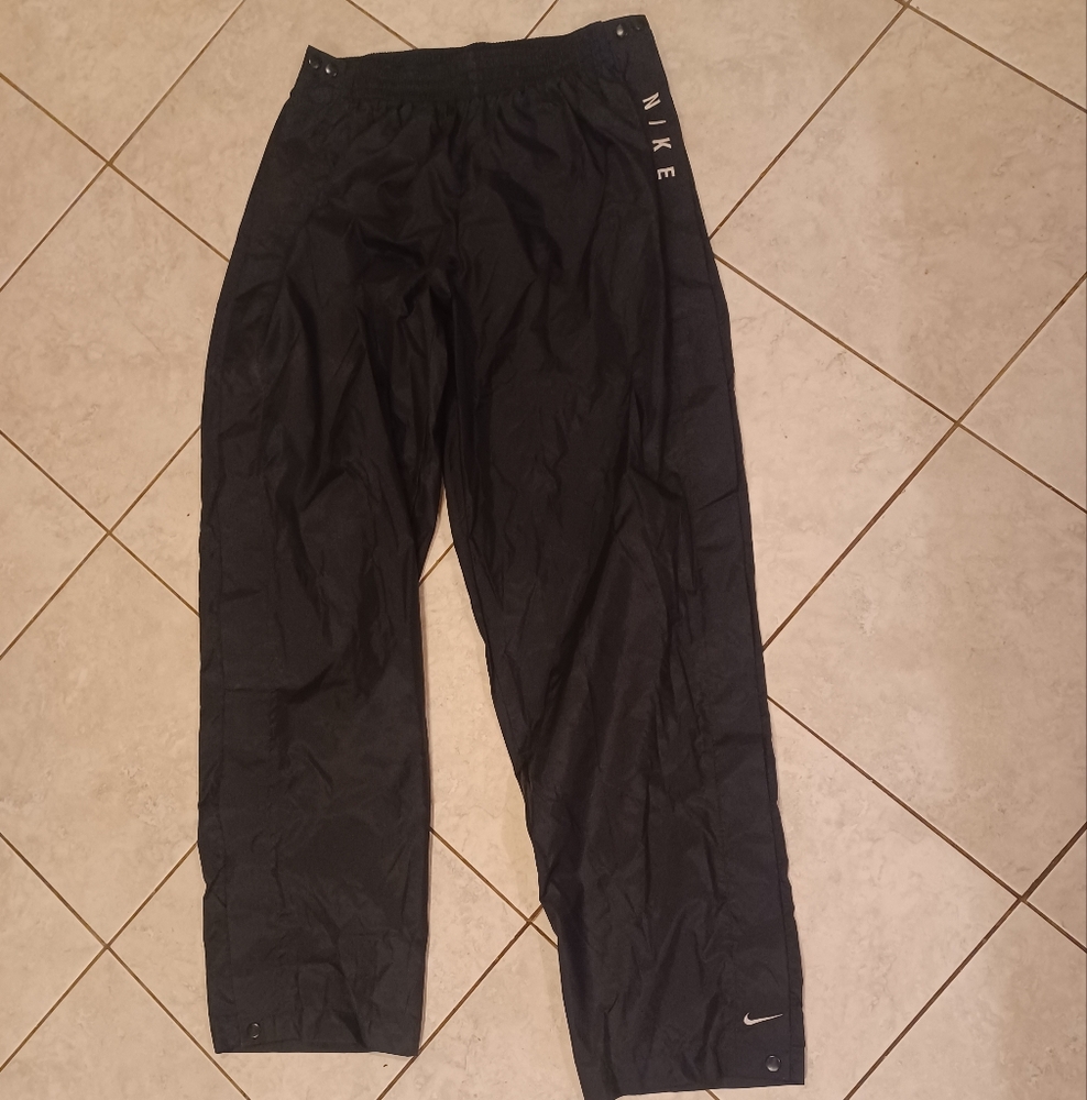 Vintage Nike Men's Black Nylon Pants Sz.xl
